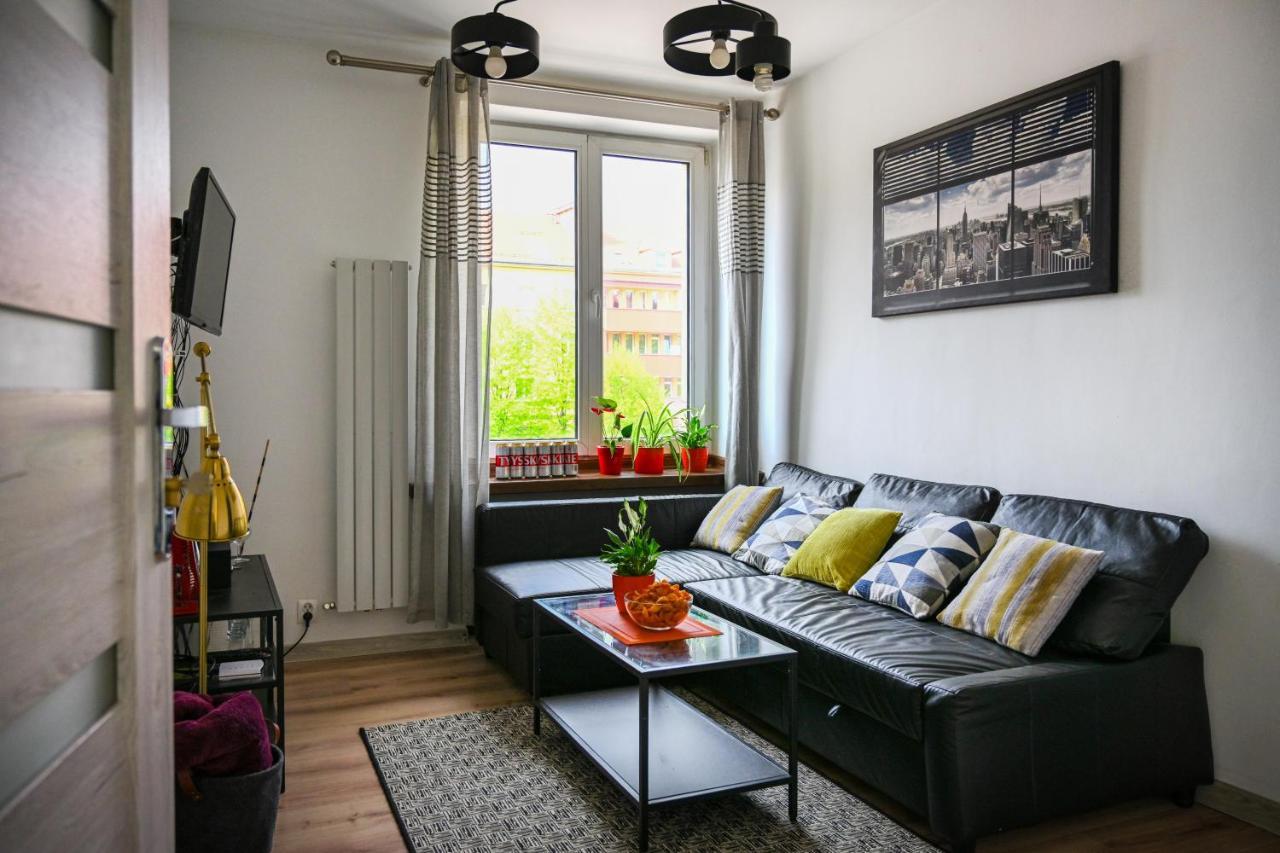 Ferienwohnung House With Lanterns Tychy Exterior foto